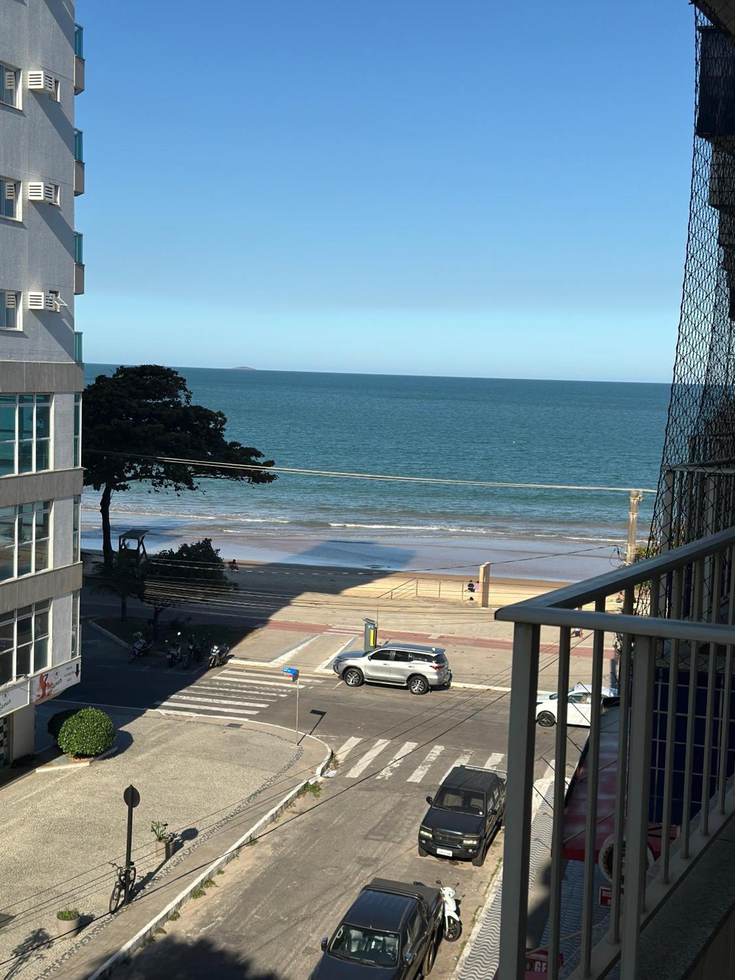 Apartamento Vista Mar 209 - 2 Quartos - Praia Do Morro - Predio Frente Mar - Varanda Com Vista Mar - Elevador - Atravessou A Avenida, Ja Esta Na Praia - Com Garagem - Internet Guarapari Ngoại thất bức ảnh